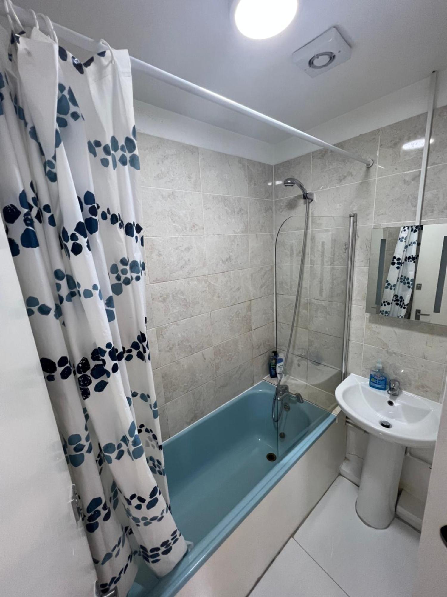 Miles 4Floor Apartment London Exterior photo